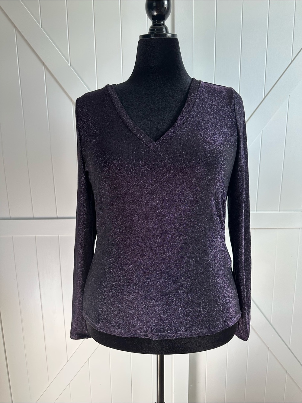 White House Black Market Purple Metallic Shimmer V-Neck Top Large